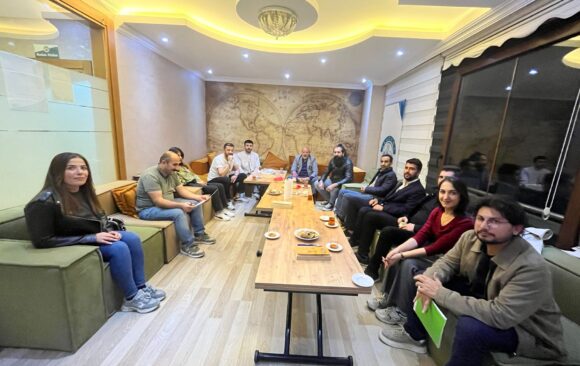 Bi Eleqeyek Zêde Kursa Kurdî ya Asta Yekem Didome