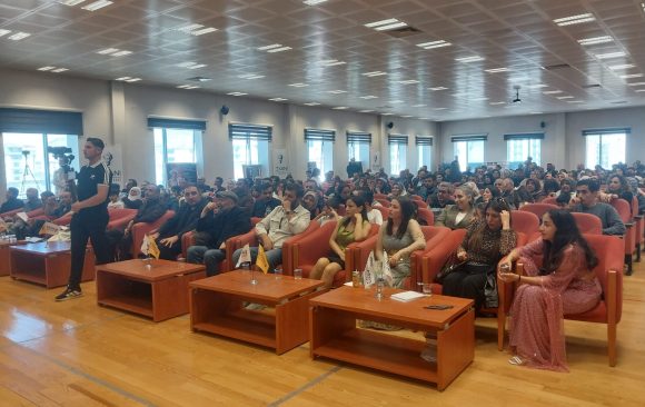 Li Wanê Coşa Cejna Zimanê Kurdî: Pêşbirka Helbestan a “Nûbihara Biçûkan” Hat Lidarxistin