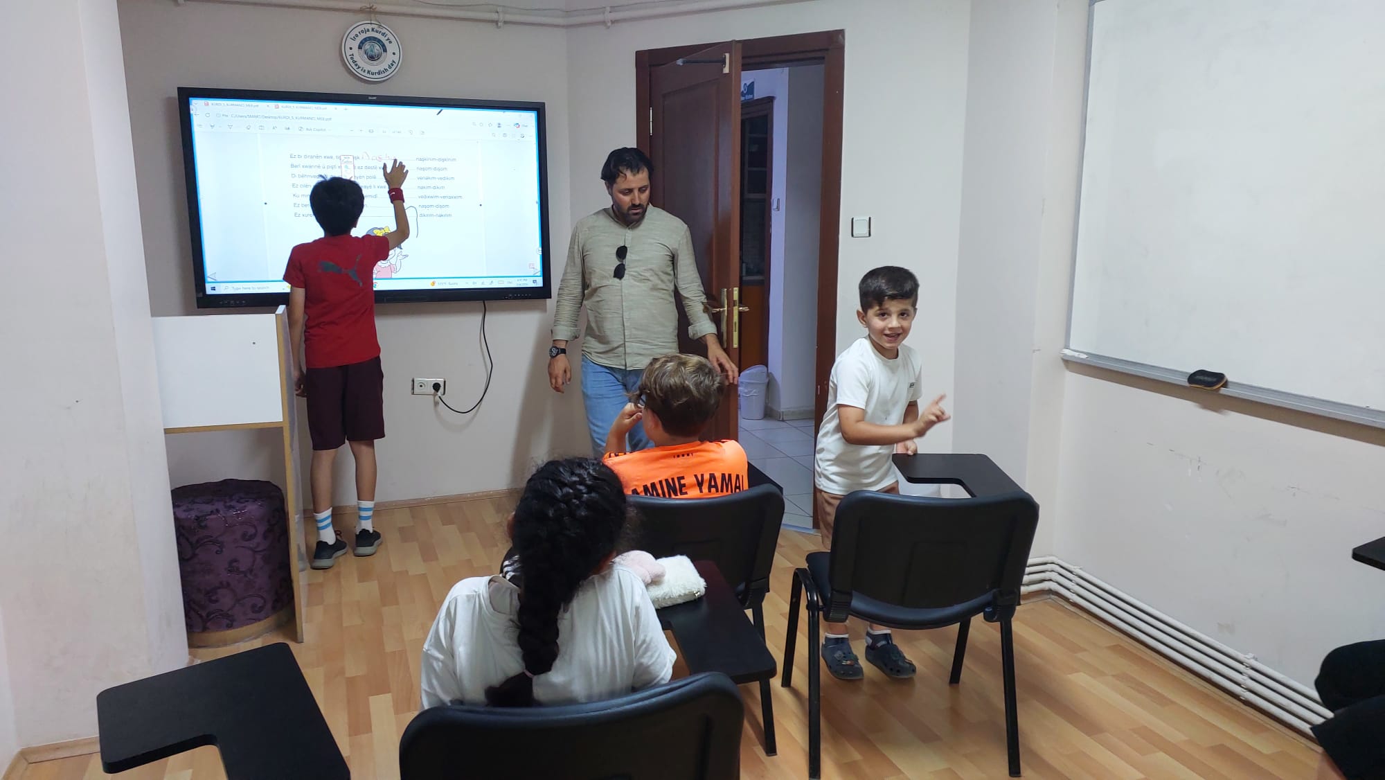 Kursa Kurdî · Kurdish class